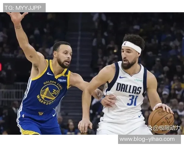 库里上半场表现抢眼13投7中斩获18分外加6助攻和2盖帽展现全面能力
